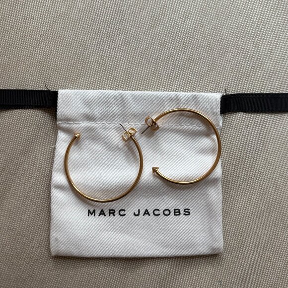 Marc Jacobs Gold Hoops with Dust Bag! - Picture 1 of 4